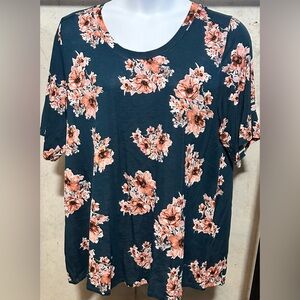 LulaRoe Boyfriend T - XL